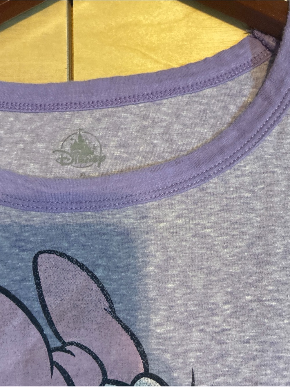 Disney womens Daisy Duck Short Sleeve Tee - Lavender & Pink Sz XL - Picture 11 of 11